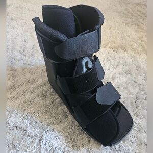 Breg Softgait Air Walker Black Short Large Boot